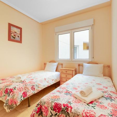 Apartament Palmera 100M Od Morza โอริอุเอลา ภายนอก รูปภาพ