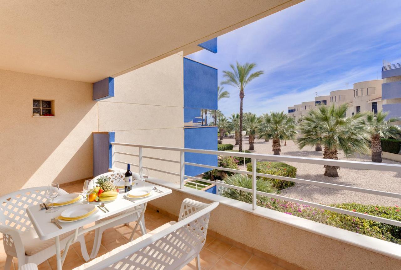 Apartament Palmera 100M Od Morza โอริอุเอลา ภายนอก รูปภาพ